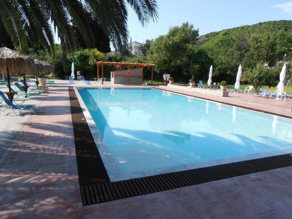 Frosini Gardens Hotel Kassiopi Eksteriør billede