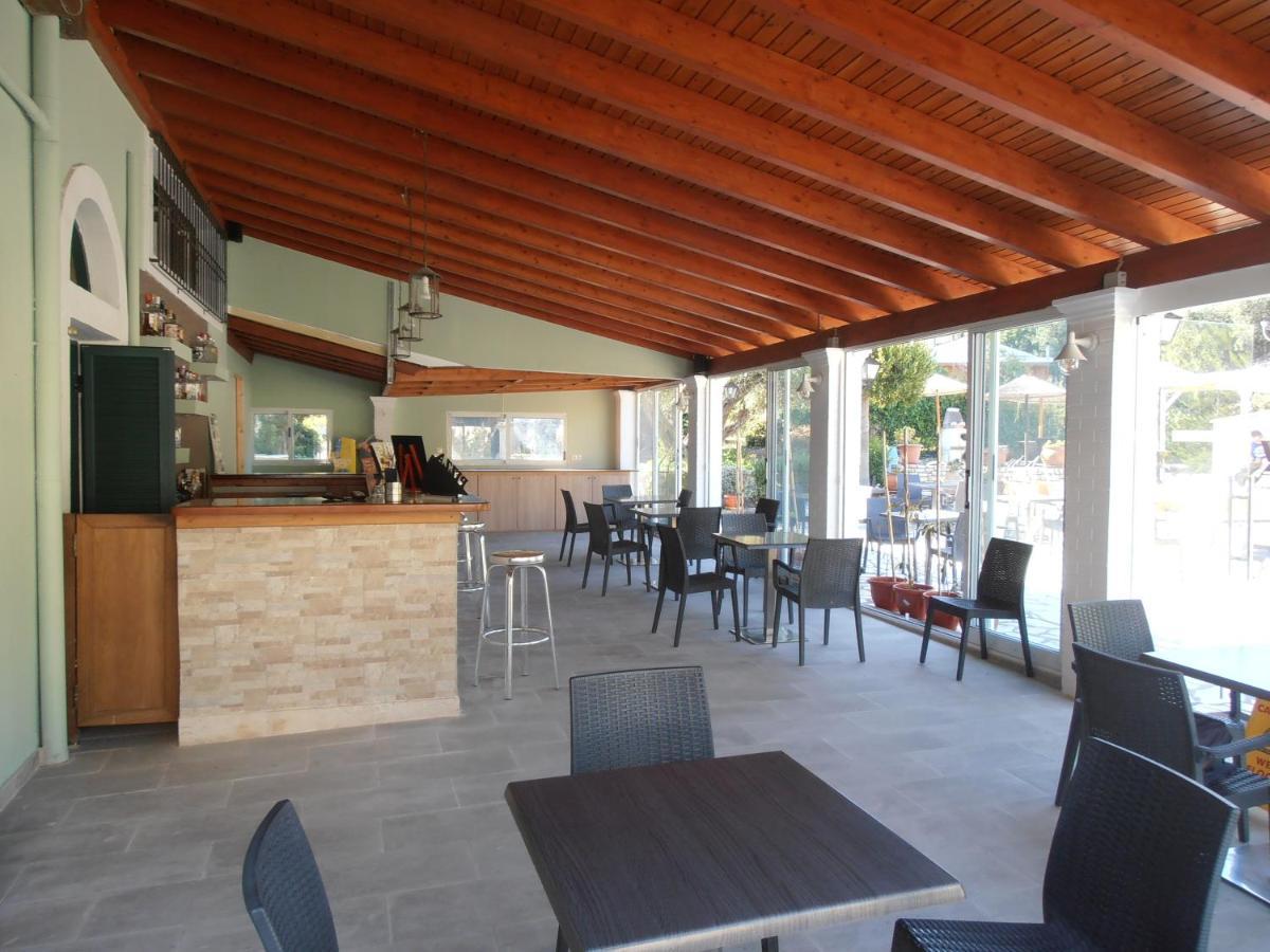 Frosini Gardens Hotel Kassiopi Eksteriør billede