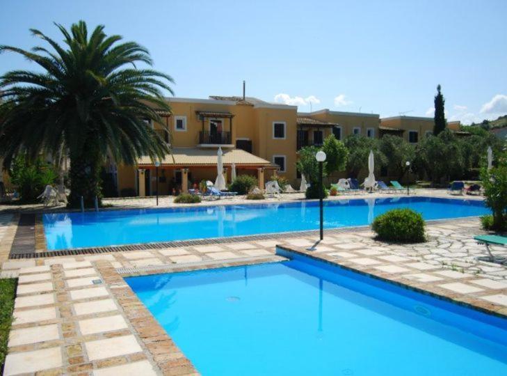 Frosini Gardens Hotel Kassiopi Eksteriør billede
